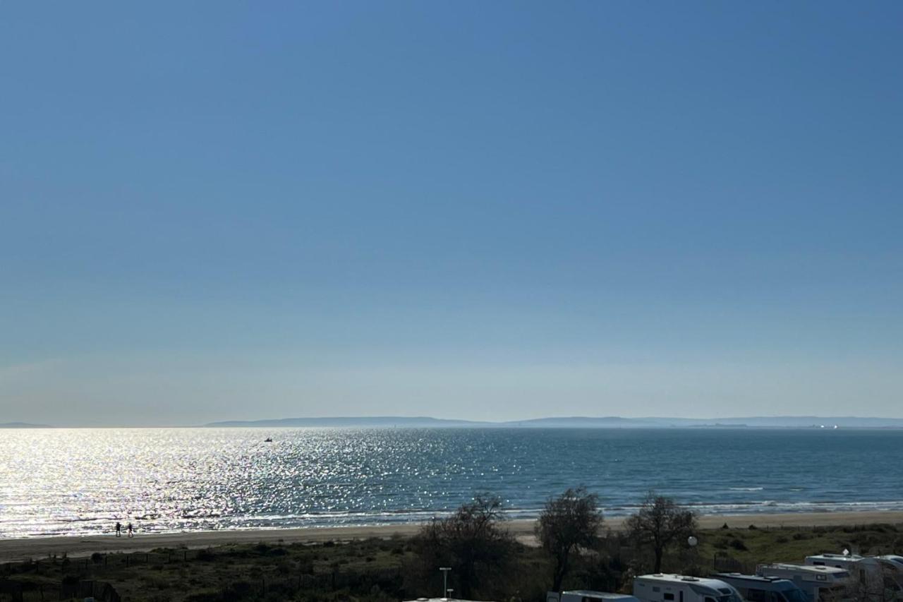 Le Soleil Couchant Le Grau-du-Roi Exterior foto